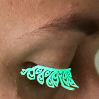 Glow In The Dark Eyelashes - Dramatic or Flashy