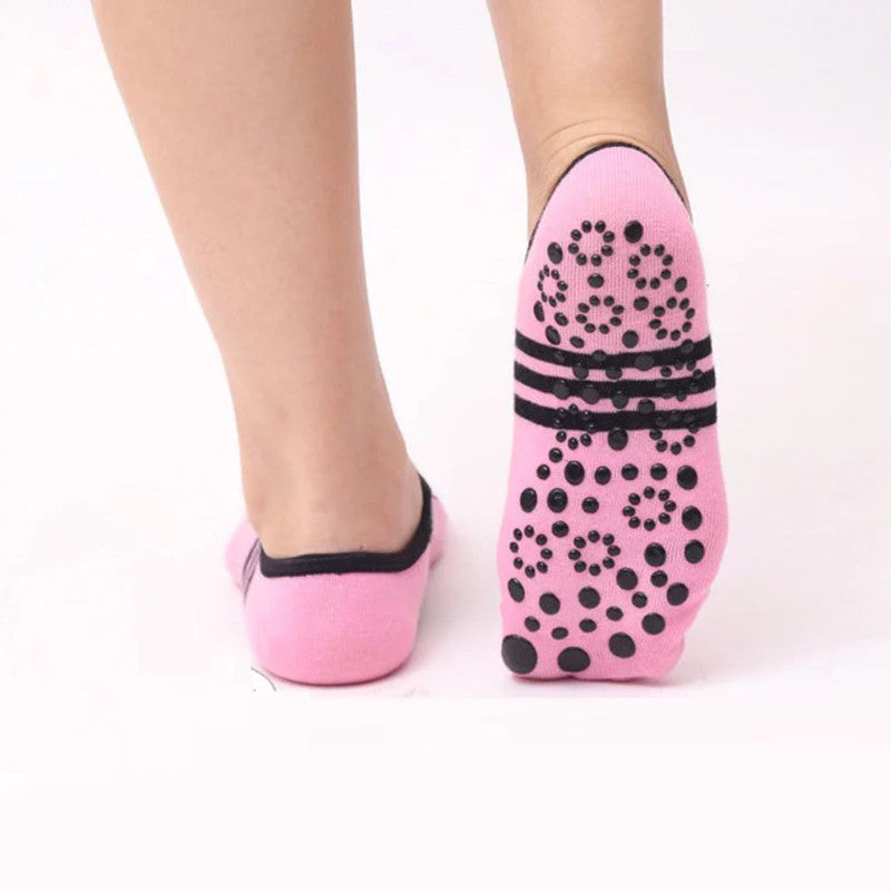 Non Slip Yoga Socks - Black or Pink