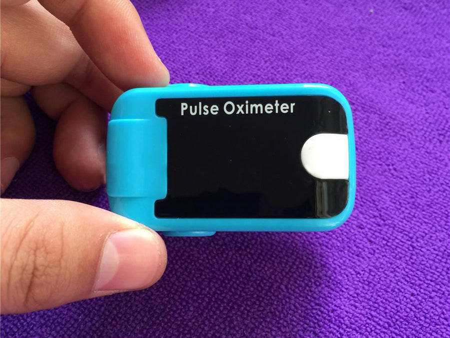 Fingertip Pulse Oximeter with Audio Alarm & Pulse Sound - Blue or White